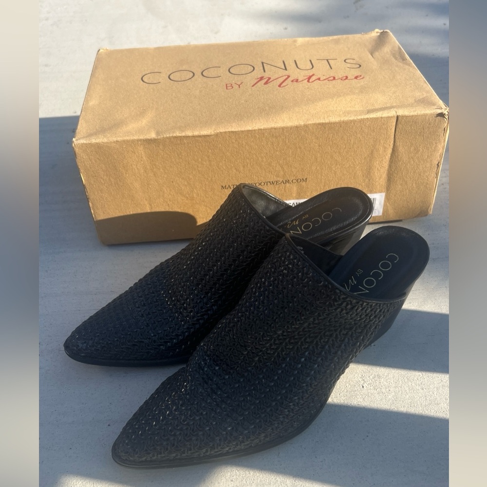 Coconut by Matisse Black Mules